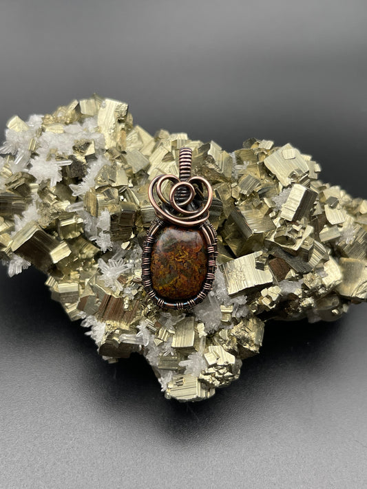 Punchy Oregon Moss Agate Pendant in Antiqued Copper