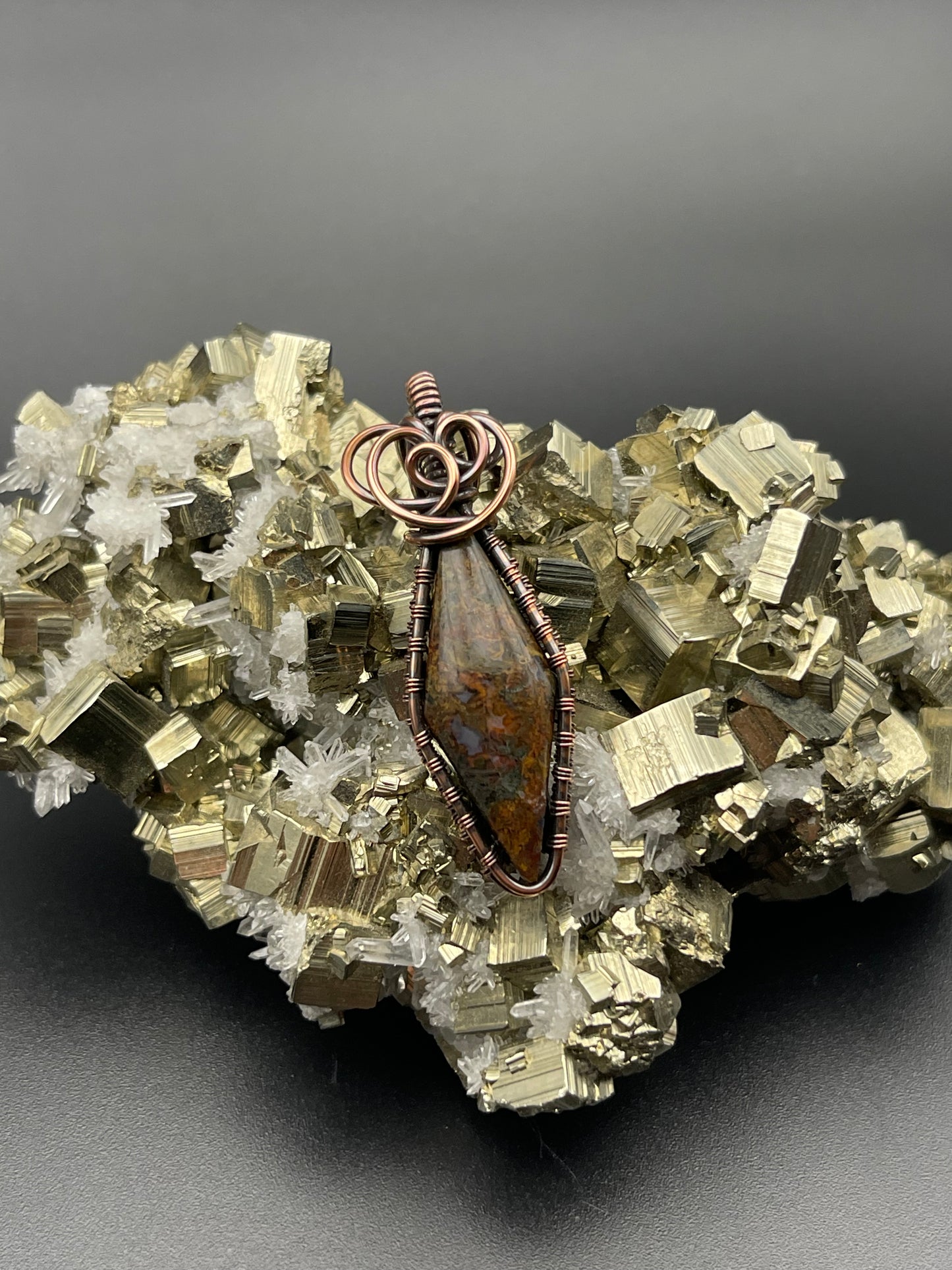 Moss Agate in Copper Wire